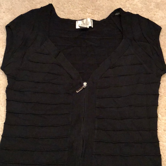 Black Full Zipper Mini - Picture 2 of 3